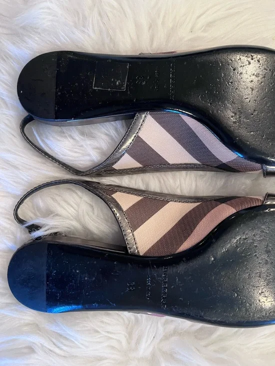 Burberry 38 Pewter Metallic Nova Check Sling-Back Peep-Toe Flats - Picture 6 of 11